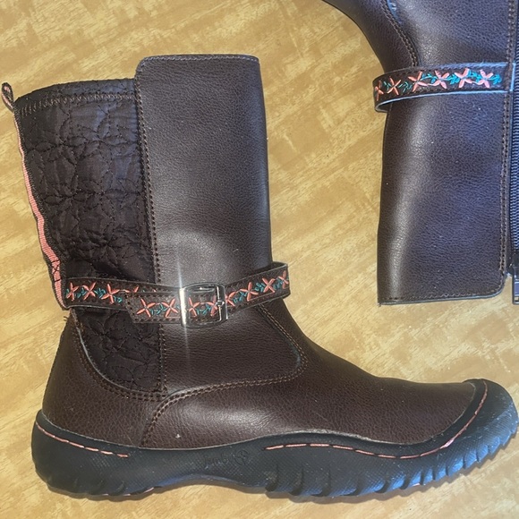 Jambu ladies size 5 ankle boots w/ embroidered strap, leather uppers / preowned - Picture 2 of 8